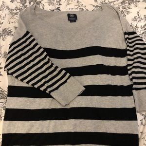 American Eagle knit sweater